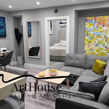 The Art House 3 Galway, Woodquay Apartman